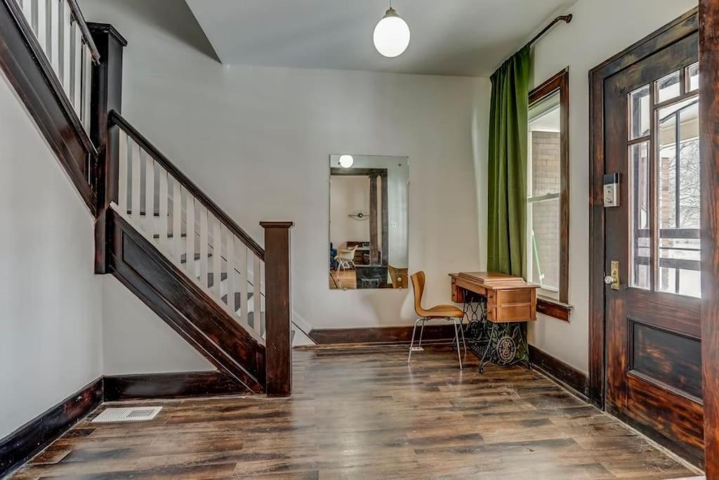 Villa Luxe Mid-Century Styled Historic Townhouse #1 Detroit Exterior foto